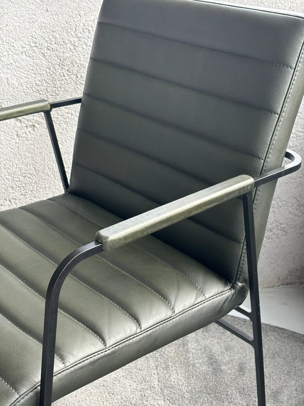 Scaun Brynn square - pe stoc